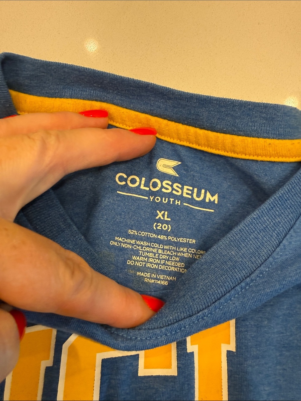 Colosseum UCLA Bruins Graphic Tee - Picture 2 of 3